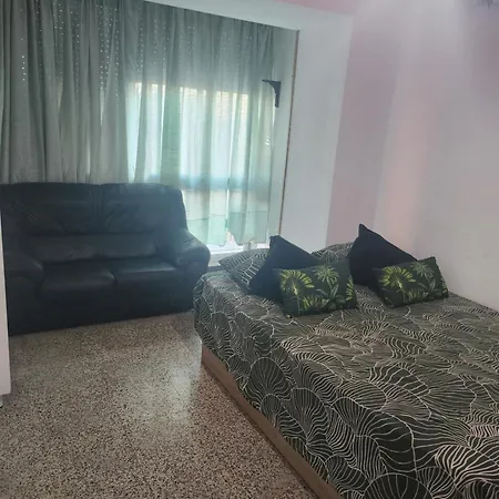 Avenidadelaplata Homestay *